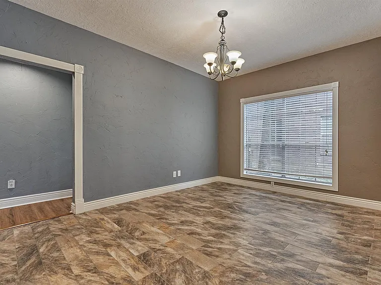 30 Cottage Grove Pl — Photo 23