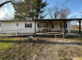310 E Sheldon St, Kenney, IL