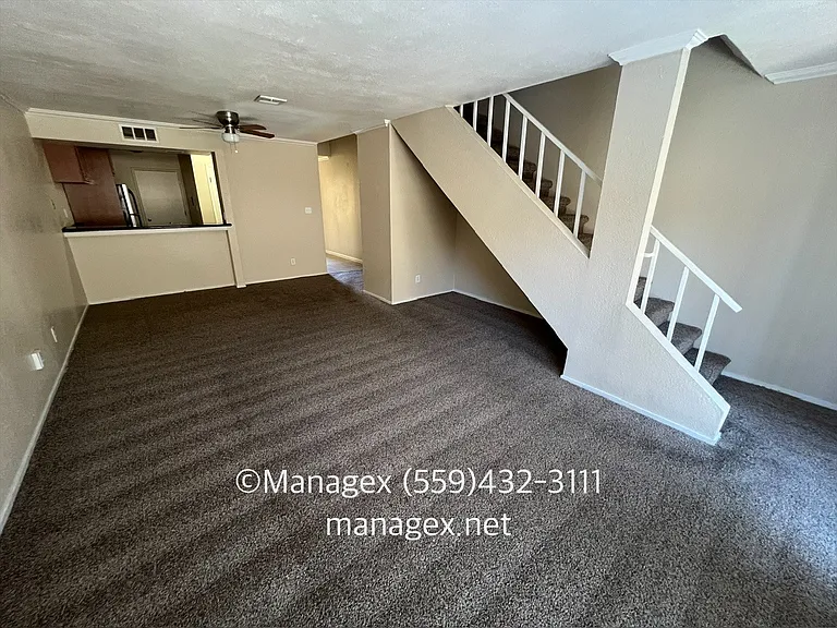7166 N Fruit Ave #156 — Photo 6