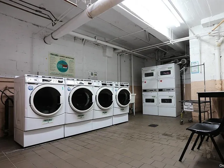 140 Hartsdale Avenue — Photo 3