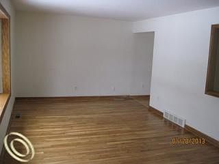 2nd image of 39733 Edmundton Dr