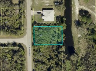 543 Hawthorne Ave S, Lehigh Acres, FL 33974
