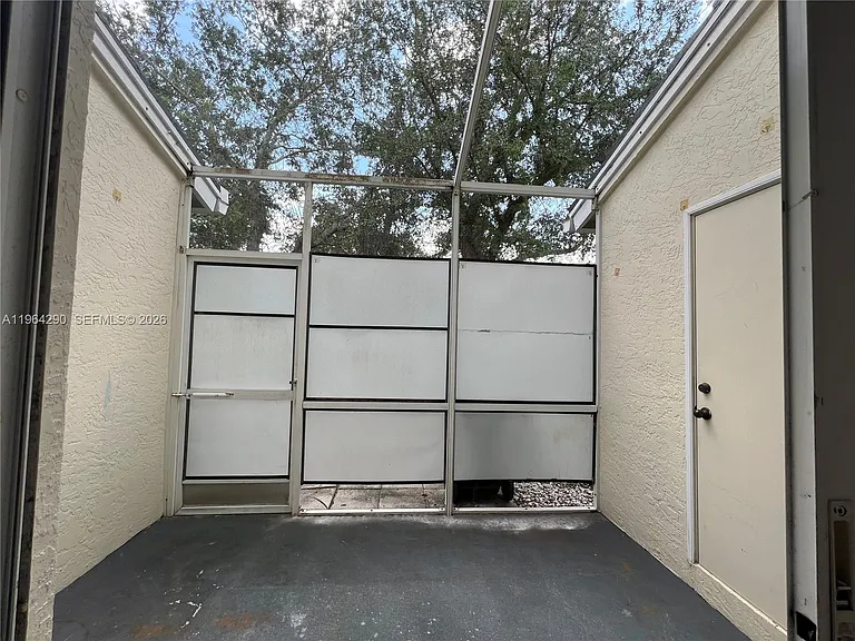 9820 NW 56th Pl — Photo 10