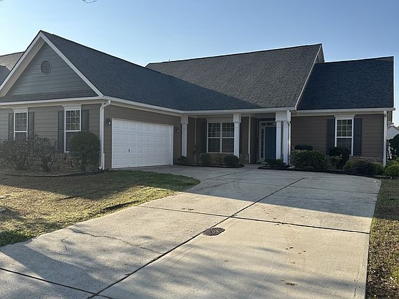 2nd image of 126 Horseshoe Ln