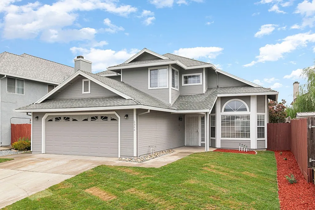 8348 Spengler Dr photo 1
