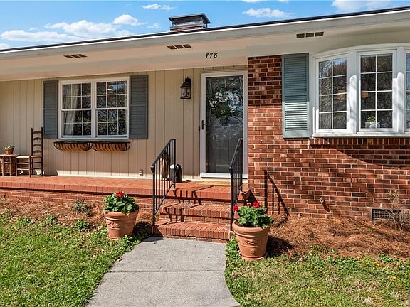 4th image of 778 Reynolds Rd