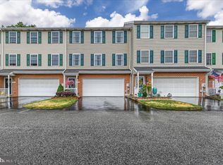 118 Country Ridge Dr, Red Lion, PA 17356