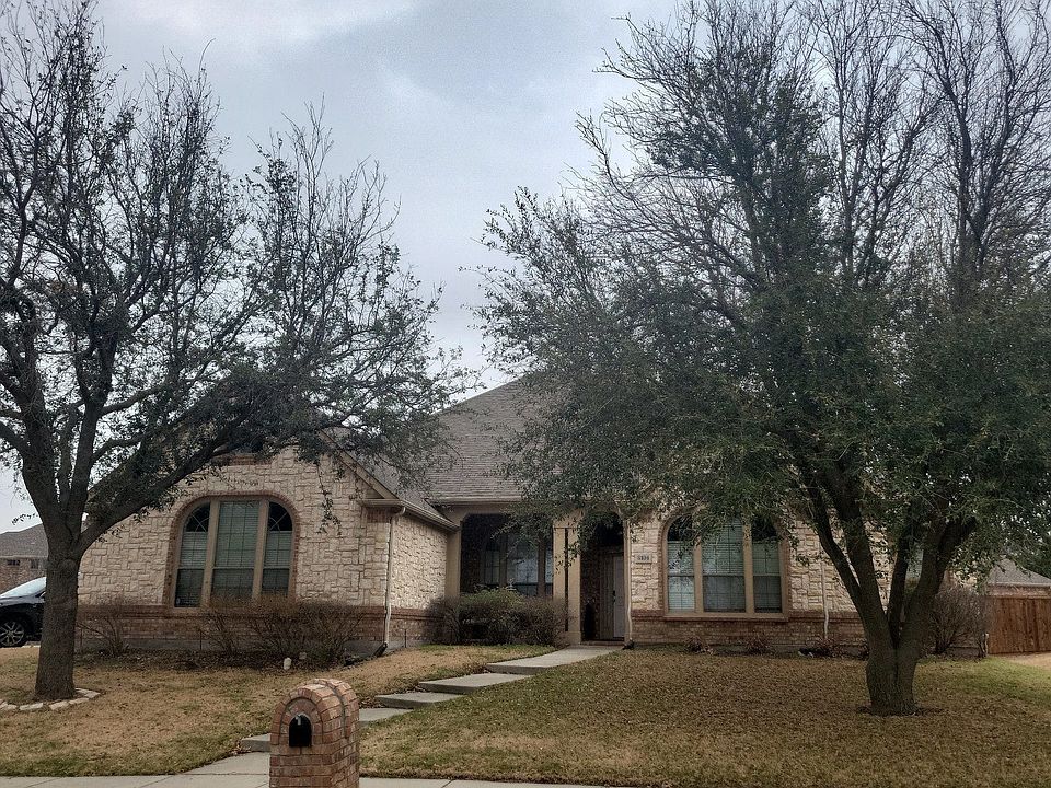 1st image of 8104 Yellowstone Dr