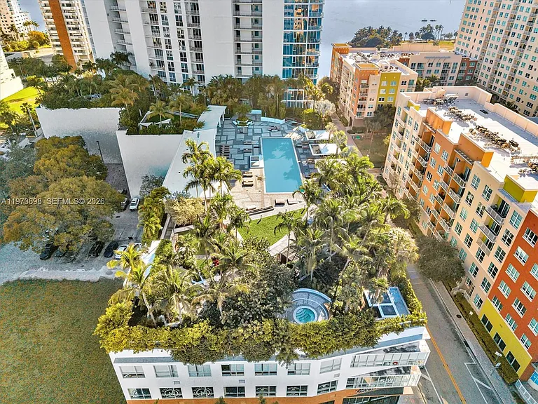 2020 N Bayshore Dr #3303 — Photo 55
