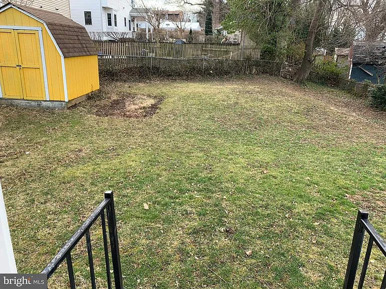 603 Pinewood Rd — Photo 11
