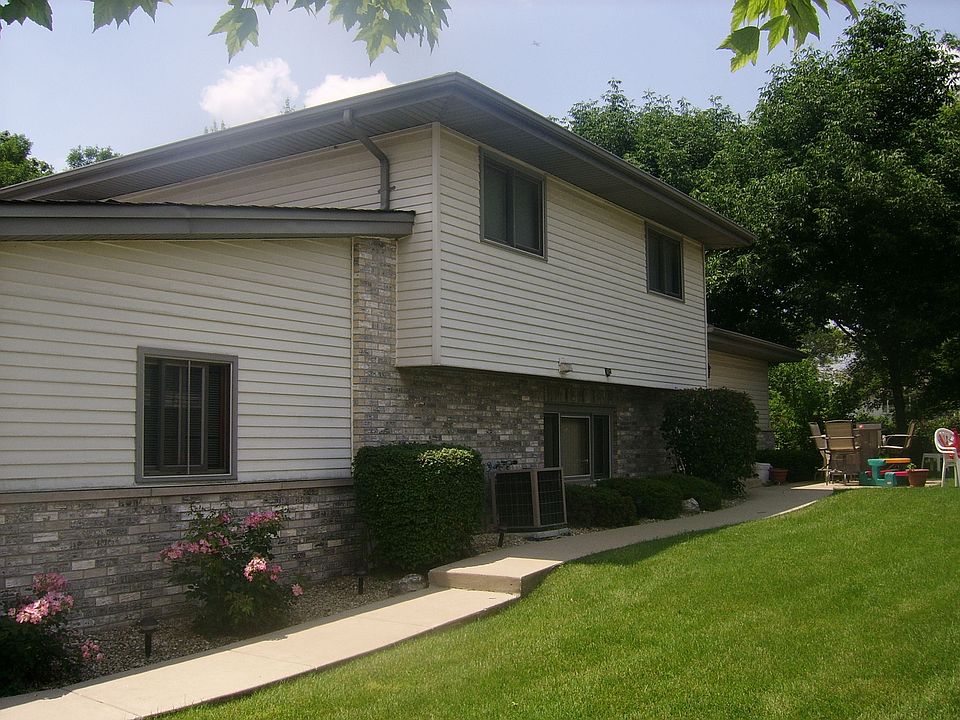 1st image of 15236 Creekside Dr #N-1