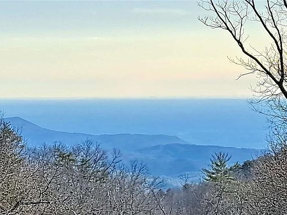 4th image of 2 Summit Pass