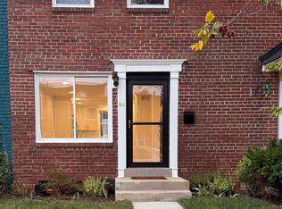 50 Dale St, Alexandria, VA 22305