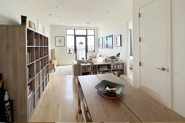 Rented by Nooklyn NYC LLC | media 13