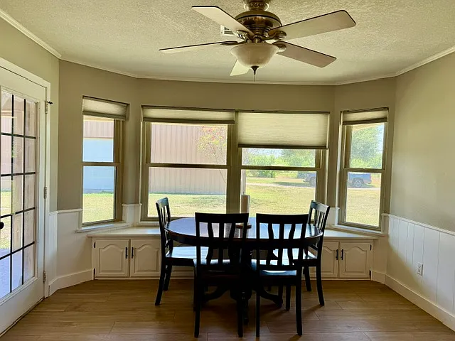 3035 Spring Valley Rd — Photo 4