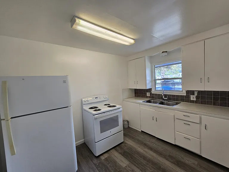 10910 Valley Ave E #10910 — Photo 4