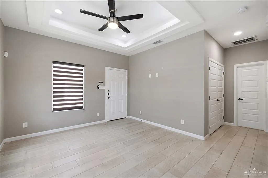2 bed, 1.0 bath, 771 sqft, $1,175 — Photo 2