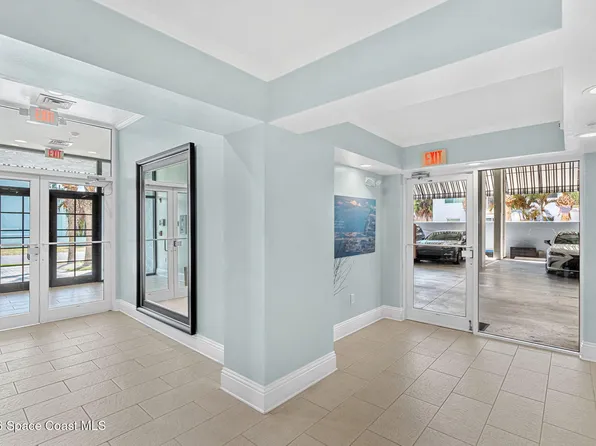 410 Hayes Ave APT 402, Cocoa Beach, FL 32931