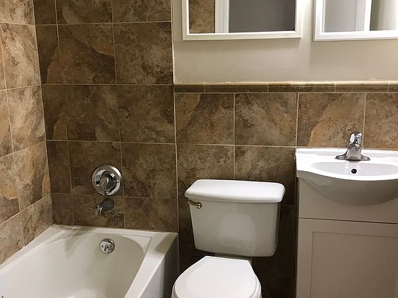 4th image of 8 Bradley St #1