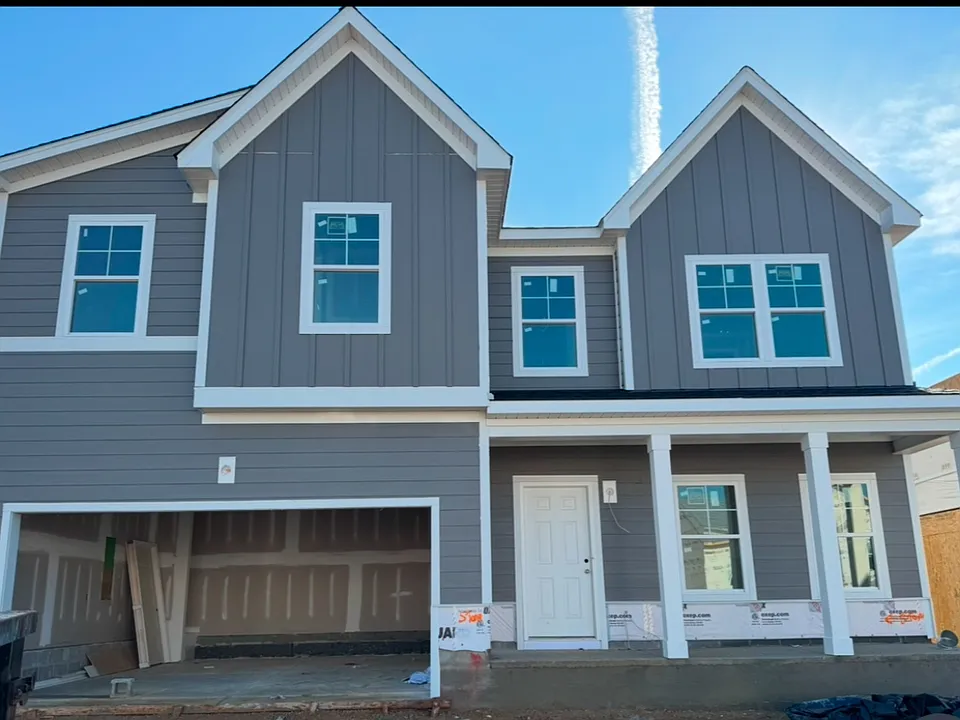 528 Marthas View Way