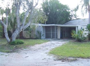 1022 Brookwood Ct S, Saint Petersburg, FL 33707