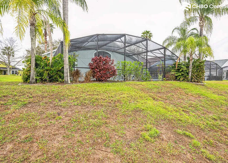 417 Casterton Cir — Photo 27