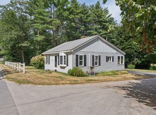2 Boulder Rd, Raymond, ME 04071