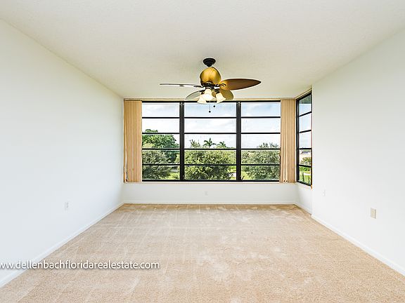 4th image of 1504 Whitehall Dr APT 402