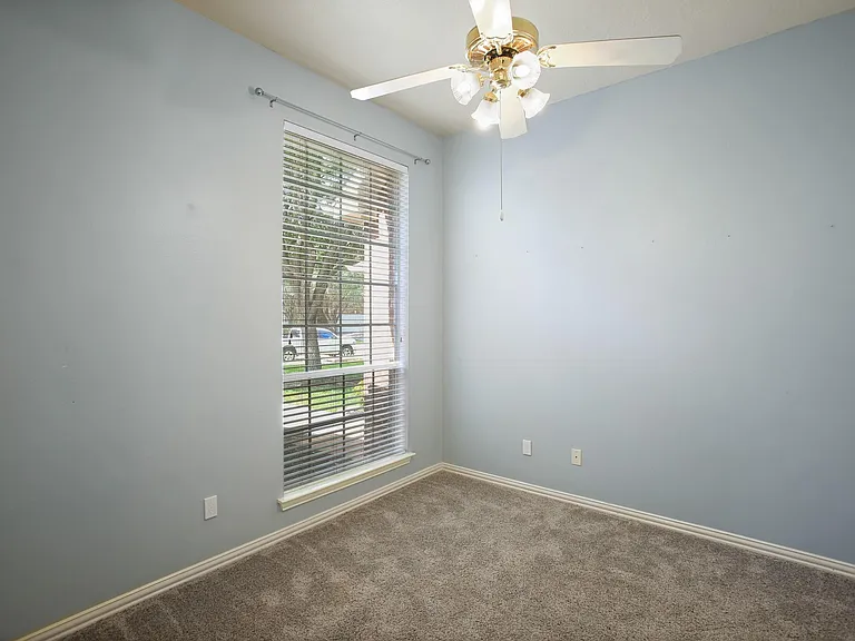 8305 Spinnaker Bay Ln — Photo 19
