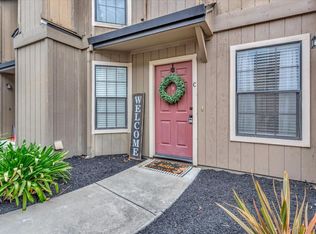 271 Gibson Dr #C-61, Hollister, CA