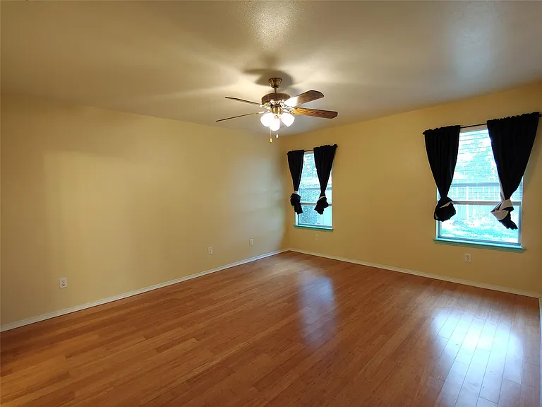 3105 Scenic Glen Dr — Photo 6