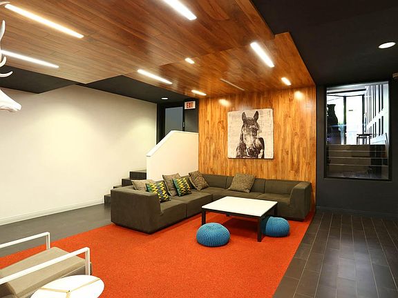 5th image of 5306 S Hyde Park Blvd #1201