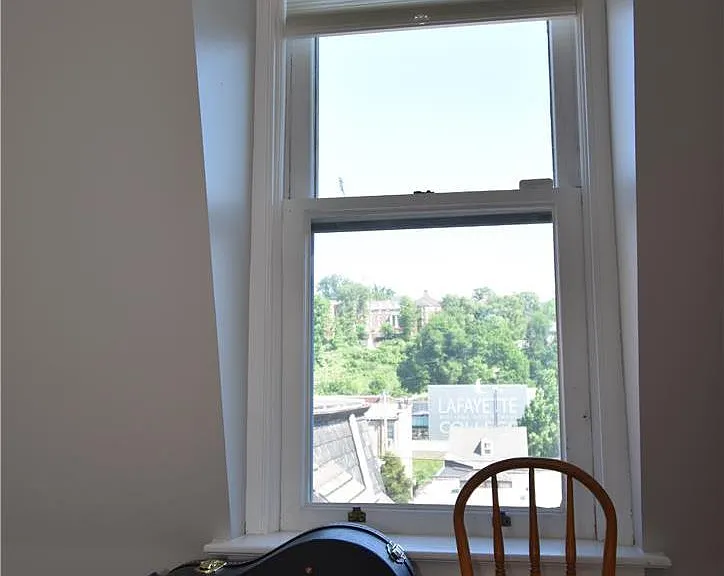 241 Spring Garden St — Photo 27