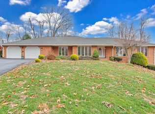 290 Patricia Ln SE, Christiansburg, VA 24073