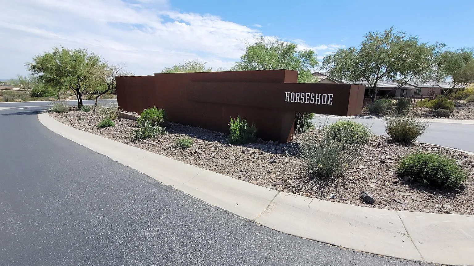 2 bed, 2.0 bath, 2078 sqft, $2,500 — Photo 2