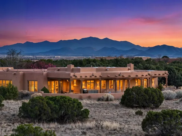 81 Calle Ventoso W, Santa Fe, NM 87506