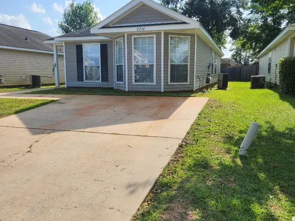 2214 Seasons Ct, Mobile, AL 36695