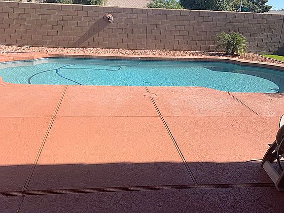 4th image of 8813 N 57th Dr
