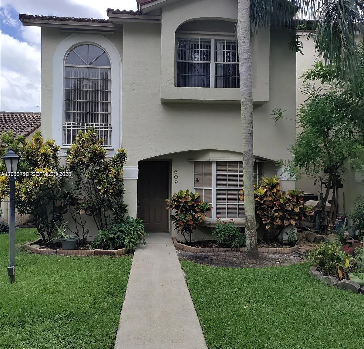 Images Pembroke Pointe — Photo 1