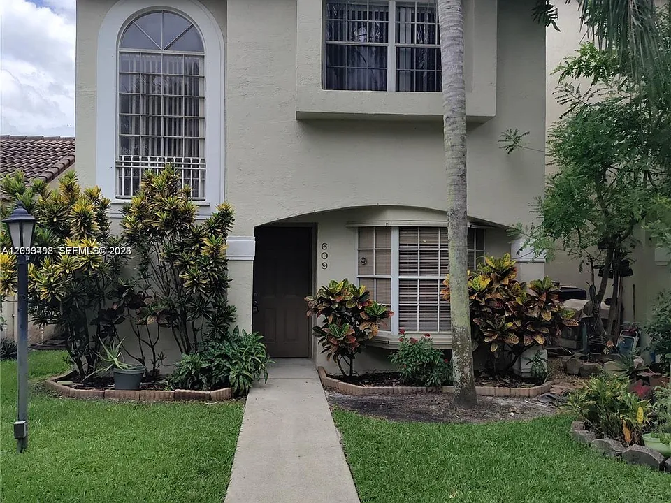 609 NW 109th Ave