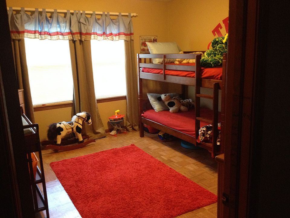 1st image of 112 Echo Dr