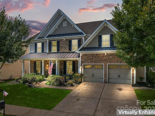 540 Rosemary Ln, Tega Cay, SC 29708