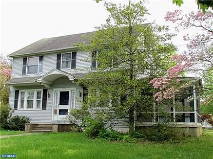 3rd image of 306 W Mantua Ave