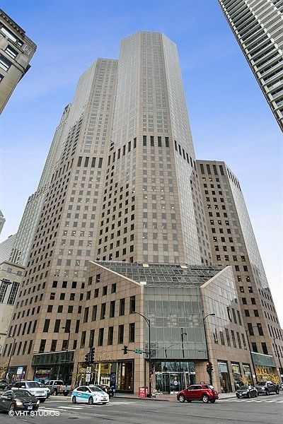 1st image of 950 N Michigan Ave APT 3002
