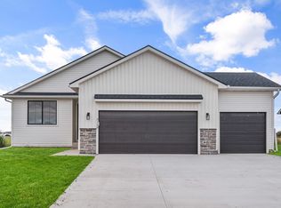 3128 9th Ave SW, Altoona, IA 50009