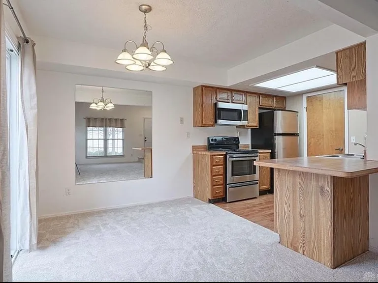1445 Sanzon Dr — Photo 5
