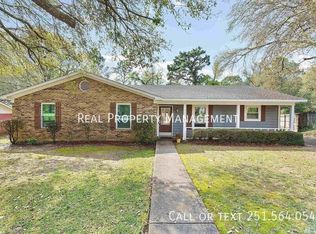2808 Westmoor Ct, Mobile, AL 36695