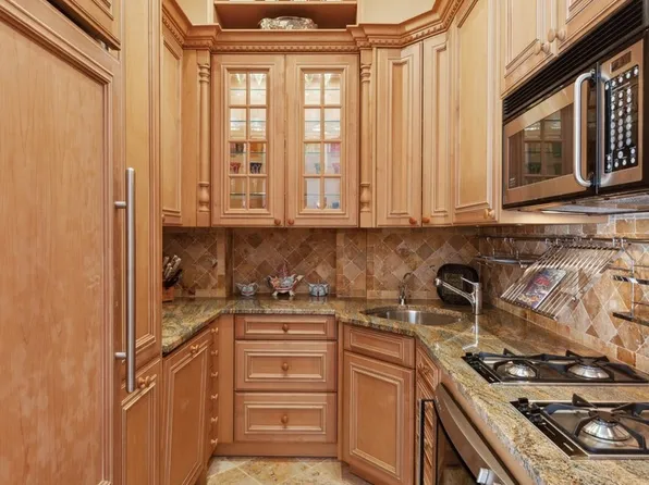 253 West 73rd Street image 17 of 19