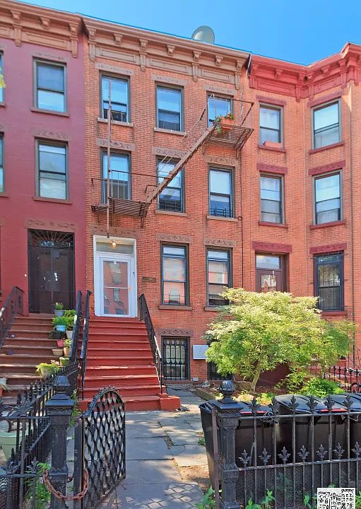 1st image of 246 Lexington Ave