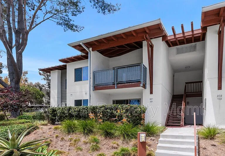 1730 S El Camino Real S #H201 — Photo 5